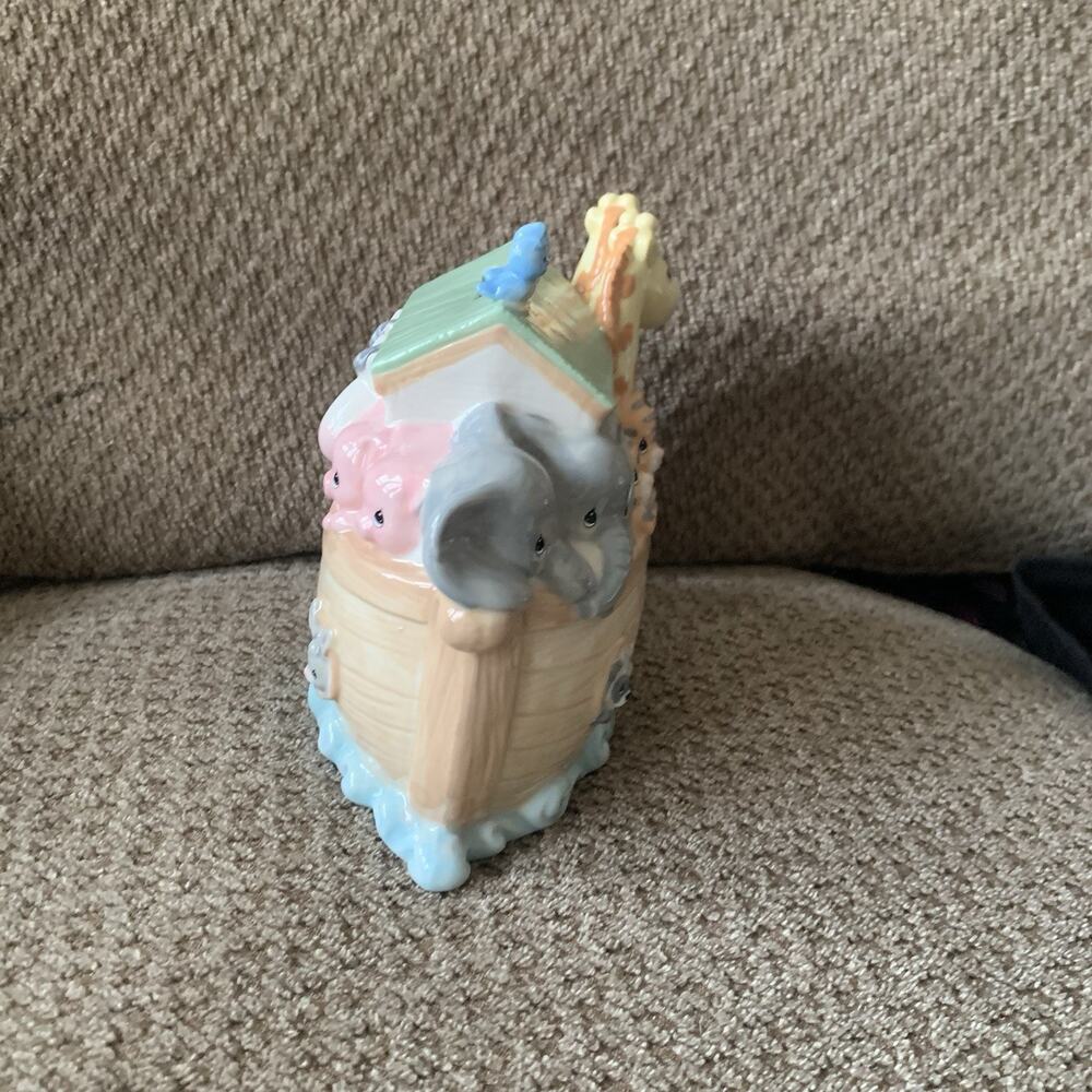 Precious Moments Noahs Ark Porcelain Coin Bank Overflowing With Love 2017 - Picture 4 of 10